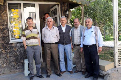 Arkadaşlarının özel araba teklifini kaza riski yüzünden kabul etmemiş