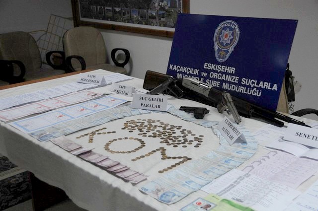 Eskişehir Polisi bir suç örgütünü çökerti