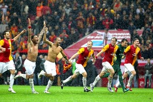 Galatasaray'a 3 puanı yeni yabancıları getirdi