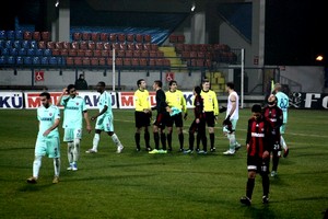 Karabük Gaziantep maçında sevinen olmadı.