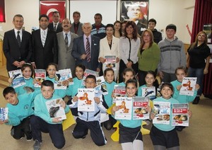 Avukatlar öğrencilere hayvan sevgisini anlattı