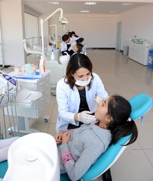 Çocuklara özel diş merkezi açıldı, 4 bin 600 çocuk ücretsiz tedavi oldu