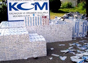 Sigara kaçakçılarına helikopterli operasyon düzenlendi.