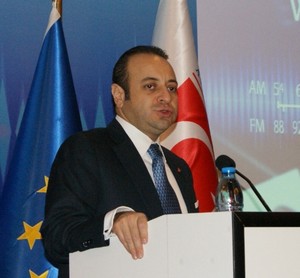 Avrupa Birliği Bakanı Bağış: Papaza kızıp oruç bozacak değiliz