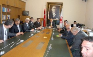 Dalında buruşan zeytin üreticiyi zora soktu