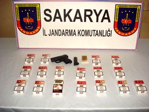 Sakarya'da uyuşturucu operasyonu: 2 kişi gözaltına alındı