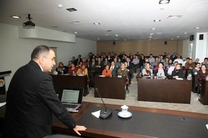 Eğitim seminerinde yenilikçi düşünce ve sorun yönetimi ele alındı