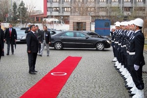 Milli Savunma Bakanı İsmet Yılmaz, Batman’da.