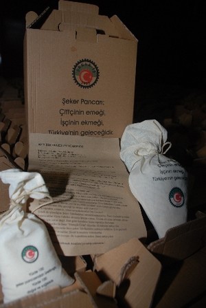 Sendika, sanatçılara 'şeker pancarı' gönderdi