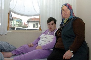 20 yıldır engelli olan Tuba’nın hayali düğüne gitmek