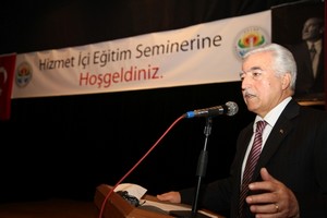 Belediye çalışanları yeni uygulamalar konusunda eğitildi.
