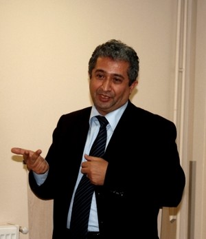 Prof. Dr. Barış: Türkiye'de 15 bölge yıkıcı deprem tehlikesi altında