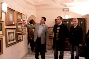 Ördekli Kültür Merkezi'nde hat ve tezhip sergisi açıldı.