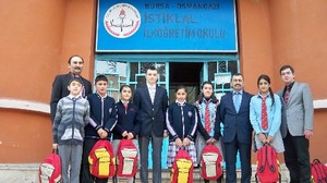 Öğrenci Meclisi Başkanı'ndan Vanlı öğrencilere ziyaret