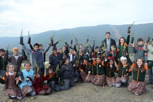 Öğrenciler, 'Yeşil Bursa' için seferber oldu.