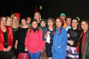 Muhasebeciler tiyatrocu olup sahne aldı, meslektaşları izledi