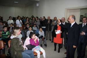 Vali Harput, Bursa Sevgi Evleri'ni ziyaret etti.