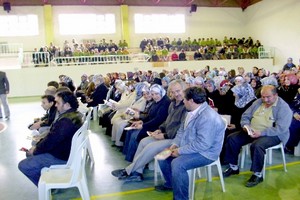 Öğrenci velilerine kitap okumayı sevdirmek için kitap dağıtıldı