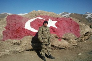 Şehit Kaya, köyde anne ve babasının yanına defnedildi