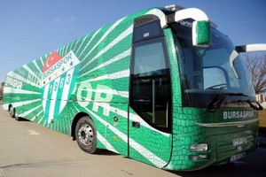 Bursaspor otobüsünün görünümü yenilendi
