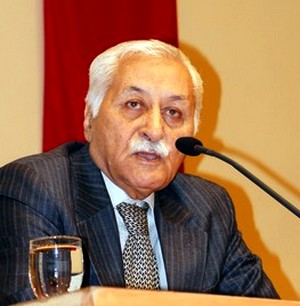 Yavuz Bülent Bakiler: Rusya, Türk dünyasının alfabesini değiştirmeye çalışıyor