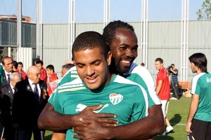 Bursaspor'dan Tagoe açıklaması