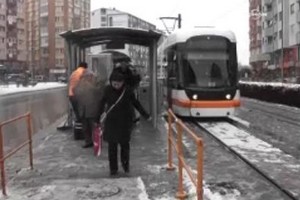 Eskişehir'e yılın ilk karı yağdı
