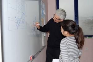 Bu kursta 7’den 70’e karikatüristler yetişiyor