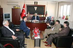 Mustafa Karaman, Orhaneli Kaymakamı Serdar Bakır ve Belediye Başkanı İrfan Tatlıoğlu’nu ziyaret etti.