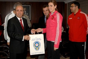 Şampiyon kızlar Bursa Büyükşehir’in gururu oldu