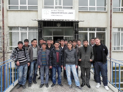Van’dan gelen öğrenciler, ÜSYE’den rahatsızlandı