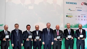 Erdoğan’dan beyaz eşya üreticilerine enerjide verimlilik plaketi