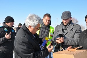 Oltaya takılan karabatak kurtarıldı