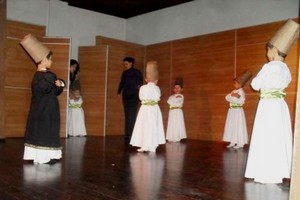 Ana okullu miniklerin sema gösterisi büyük beğeni topladı
