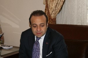 Bakan Egemen Bağış, ülkenin önünü açmak için çalıştıklarını söyledi.