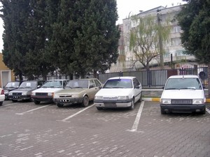 Şase ve motor numaraları değiştirilip satılan 5 çalıntı otomobile el konuldu