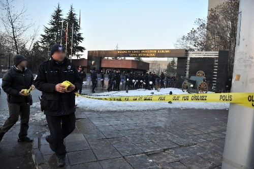 Ankaragücü kongresinde silahlar konuştu