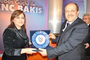 Gazikent Üniversitesi Hukuk Fakültesi Öğrencileri Bütünüyle Yeni Bir Anayasa Hazırladı…