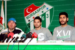 Bursasporlu futbolcular, seri peşinde