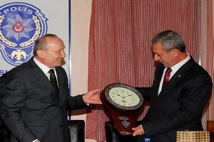 Vali Yardımcısı Nahsen Badeli Emekli oldu.