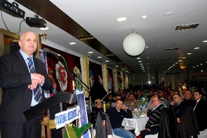 Nazo'nun patronundan işadamlarına: Çocuklarınıza araba, ev değil; iş bırakın