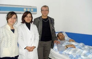 Bacağından alınan damarlarla tıkanan kalp damarı değiştirildi