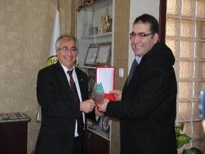 Has Partili Koç'tan, Saadet Partili yılın belediye başkanına plaket