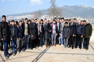 Gemlik belediyesinden öğrencilere spor malzemesi yardımı