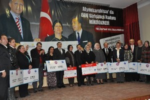 Afyonlu 10 bayan üçüncü kez mikro kredi sevinci