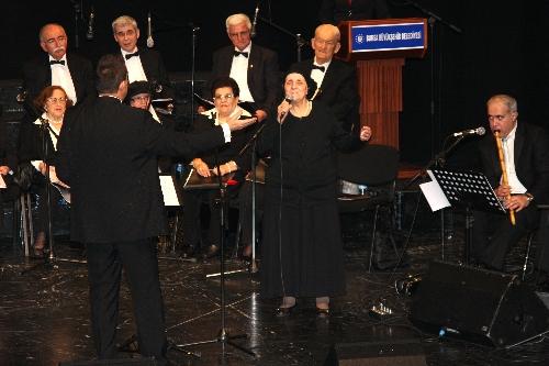 Bursa Büyükşehir Belediyesi Huzurevi Türk Sanat Müziği Korosu, konser verdi
