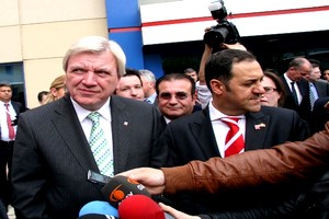 Hessen Başbakanı Bouffier, Bursa'da