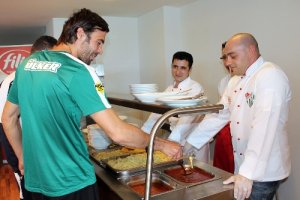 Bursaspor makarna partisiyle moral buldu