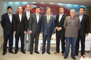 Başkan Özgen Keskin’e inşaat desteği