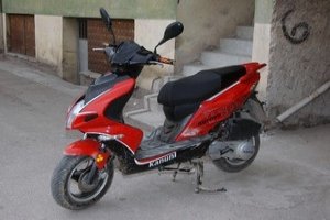 Çalınan motoru polis, park halinde buldu